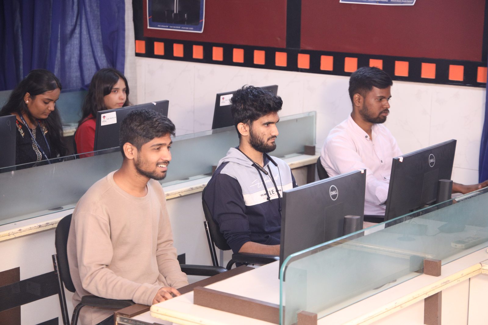 Acoustic Lecture Hall